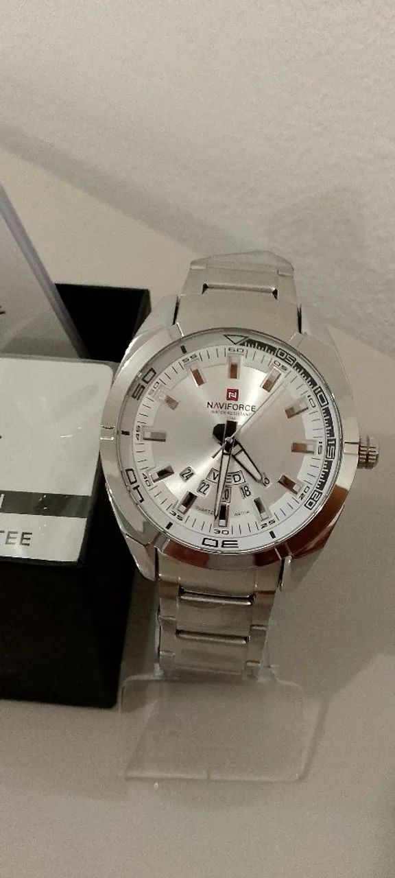 Relógio prata masculino novo 