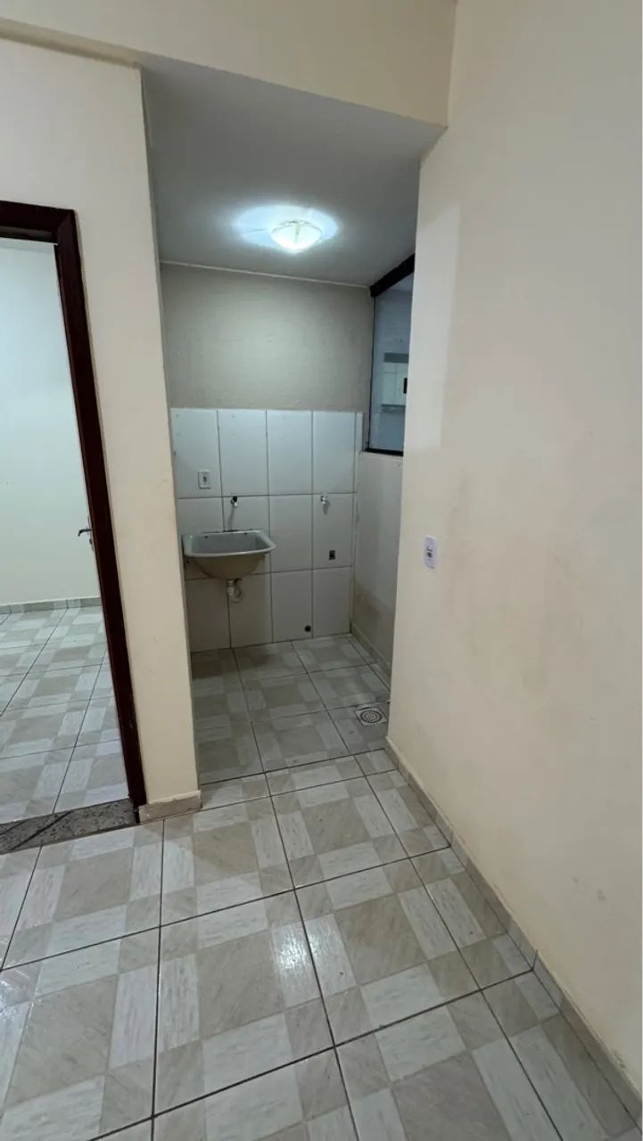 Alugo apartamento 1 quarto+ área de serviço individual unidade no térreo. - Foto 3