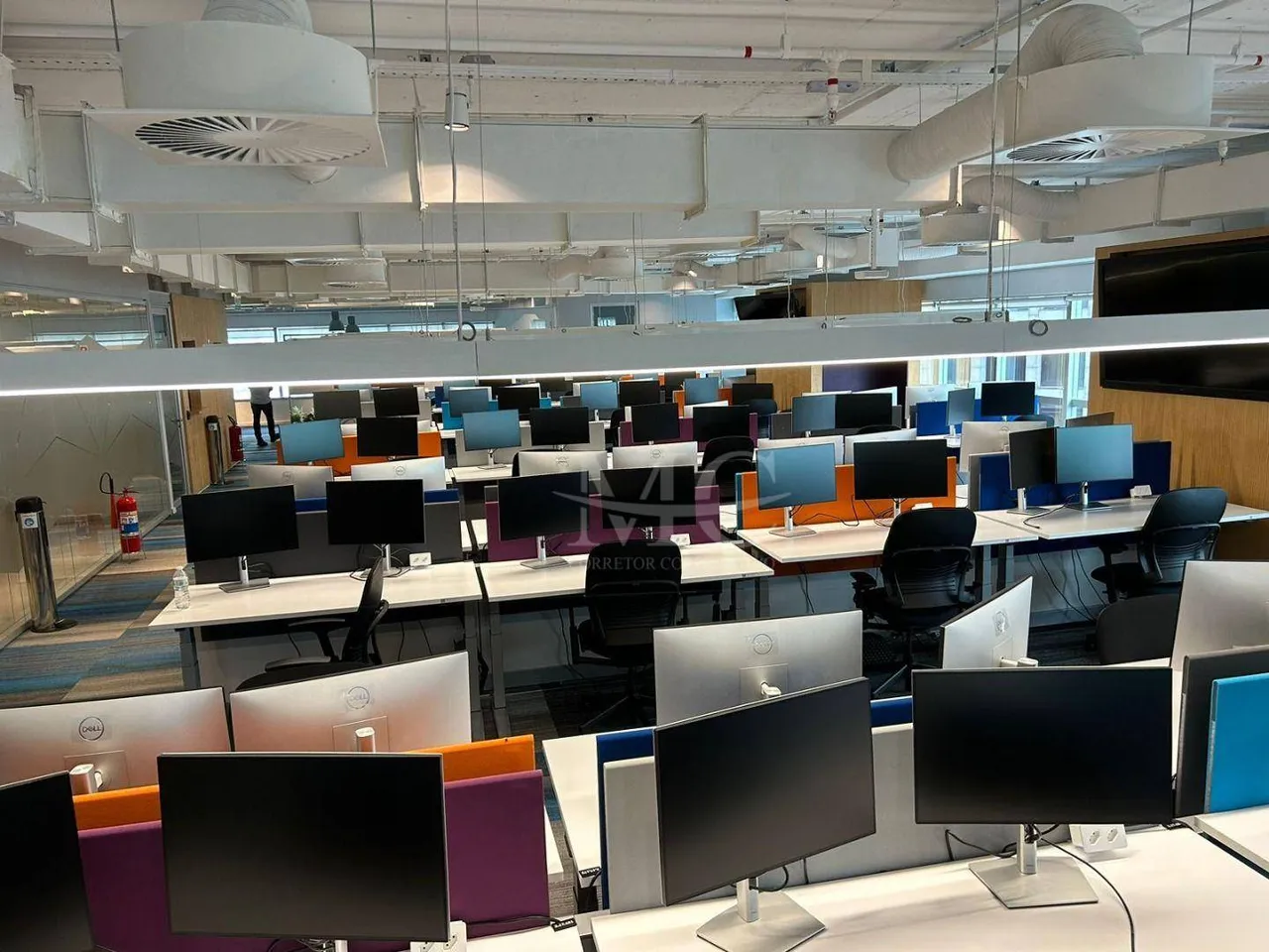 SALA MOBILIADA PAULISTA