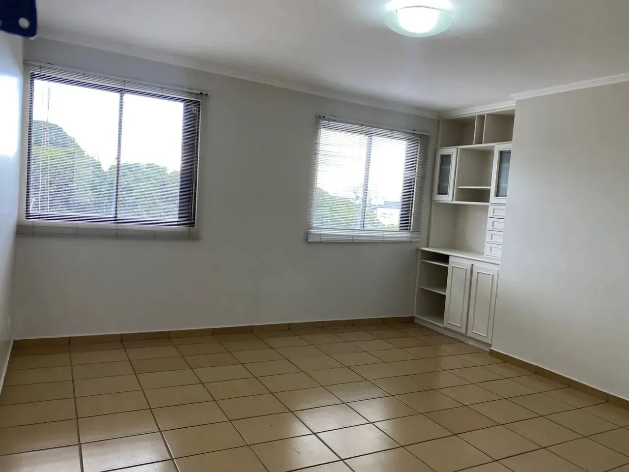 Imóvel para aluguel possui 115 metros quadrados com 3 quartos