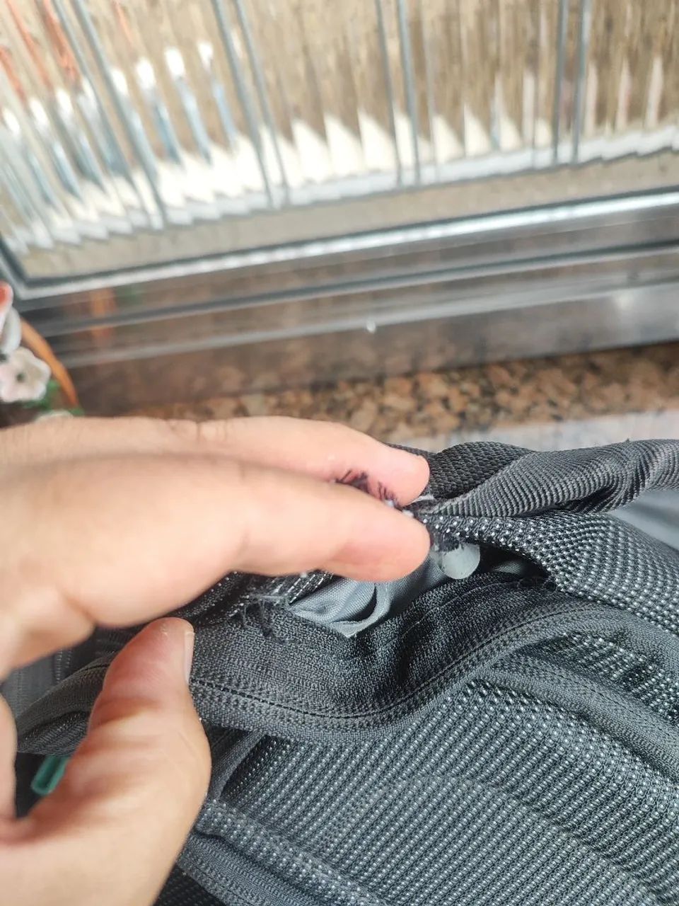 Mochila Thule Original diversos compartimentos ( leia o anúncio) - Foto 6