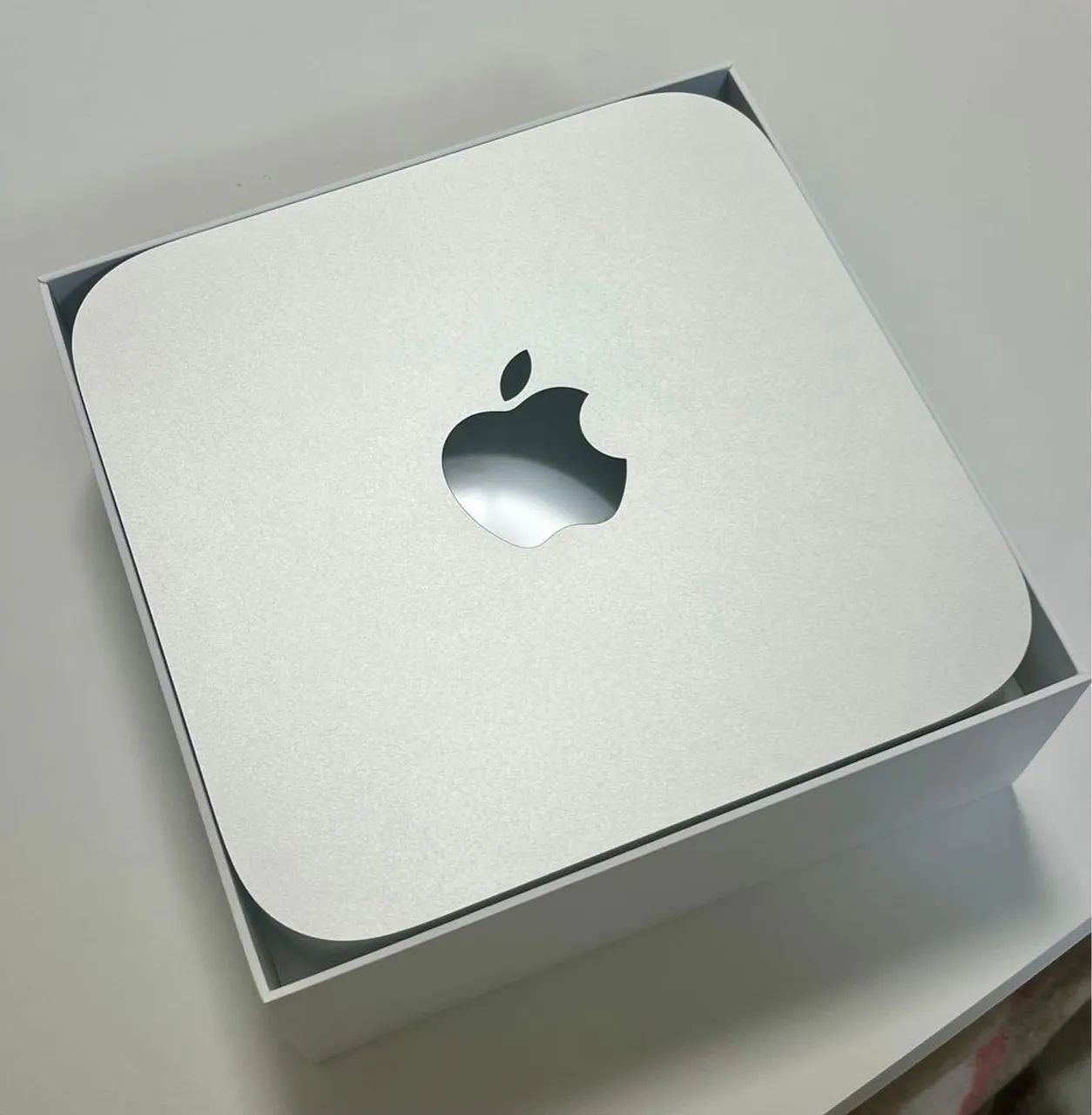 MAC MINI M1 16GB SSD 256. POUQUÍSSIMO USADO! ULTRA VELOZ
