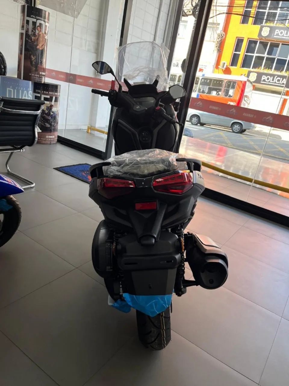XMAX 300 2026 - 0KM - BRH - Foto 3