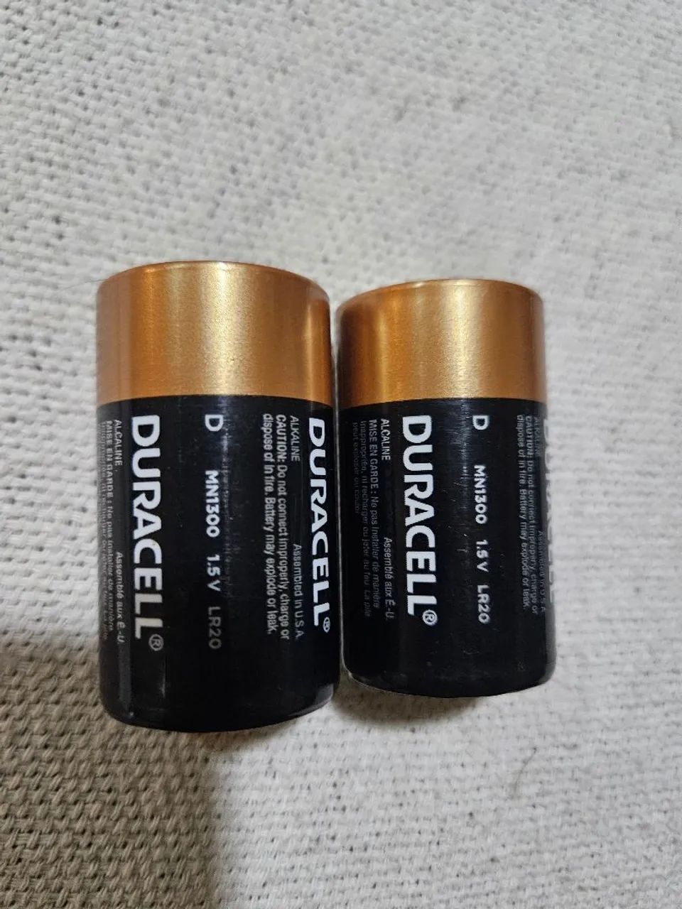 Duracell D-Size Battery Pair65724023383041120