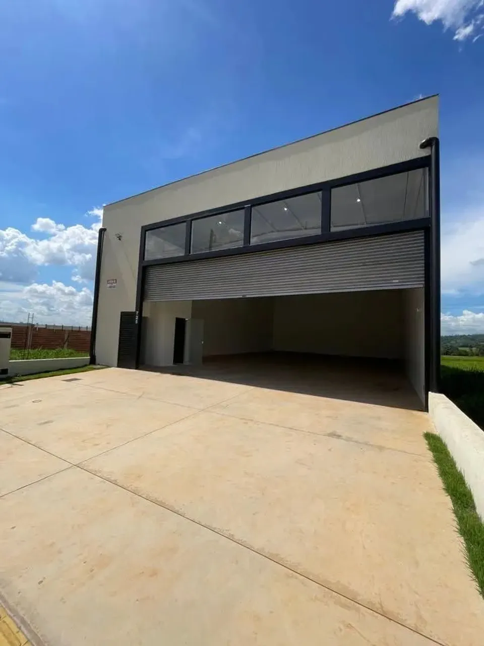 Galpão para Locação no Setor Top do Parque | 240m² em Senador Canedo-GO