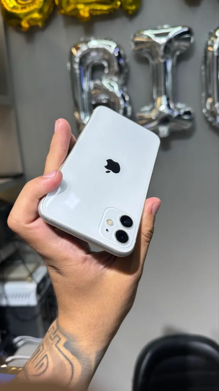 iPhone 11 64gb branco - Oportunidade  - Foto 4