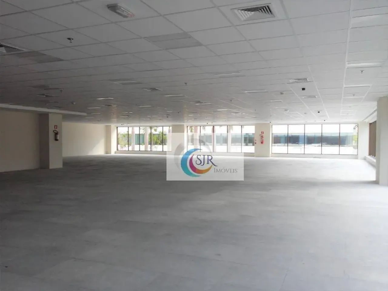 Conjunto Comercial de 1.720m² úteis com 50 vagas em Edifício Triple A!! - Foto 10