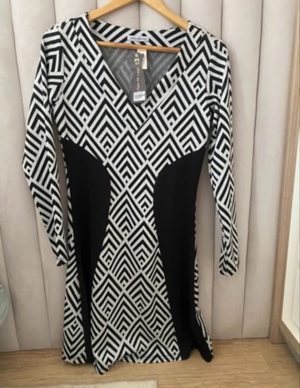 Vestido mangas longas p/b TAM M - Foto 2