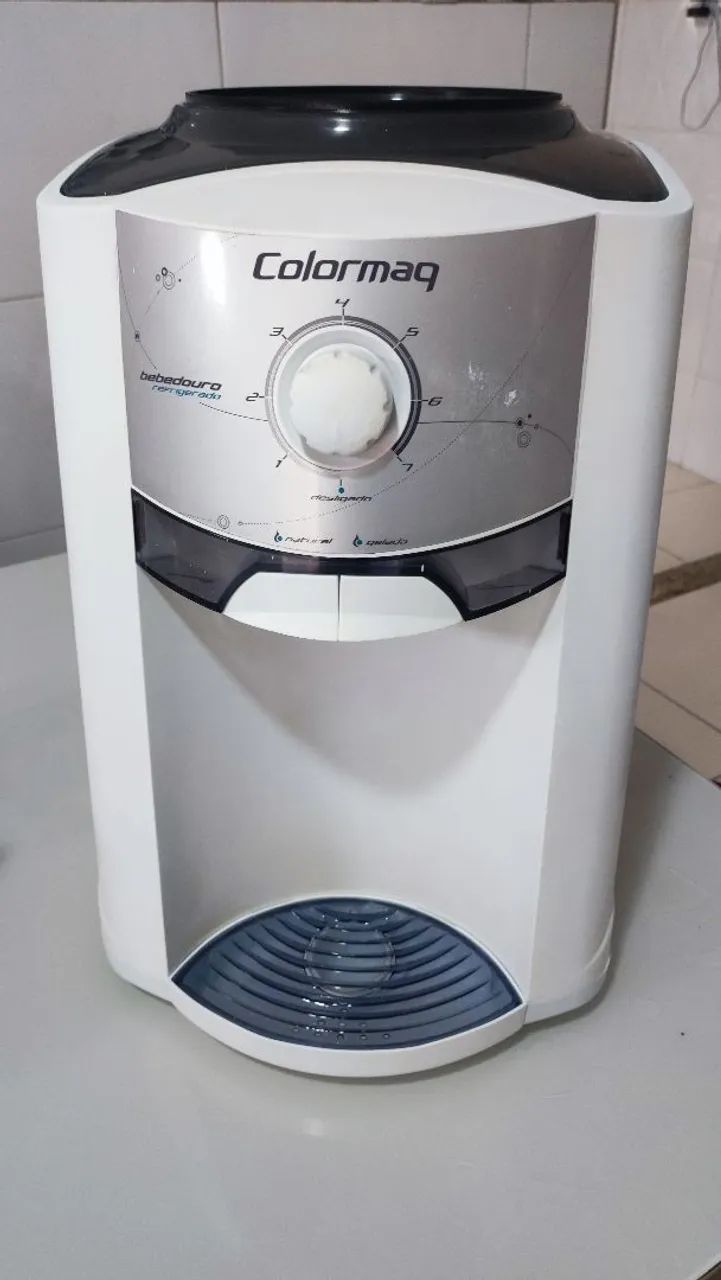 Bebedouro refrigerado colomaq 