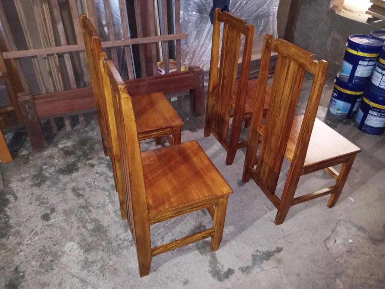 Cadeira de jantar com recosto arcado de madeira maciça - Foto 5