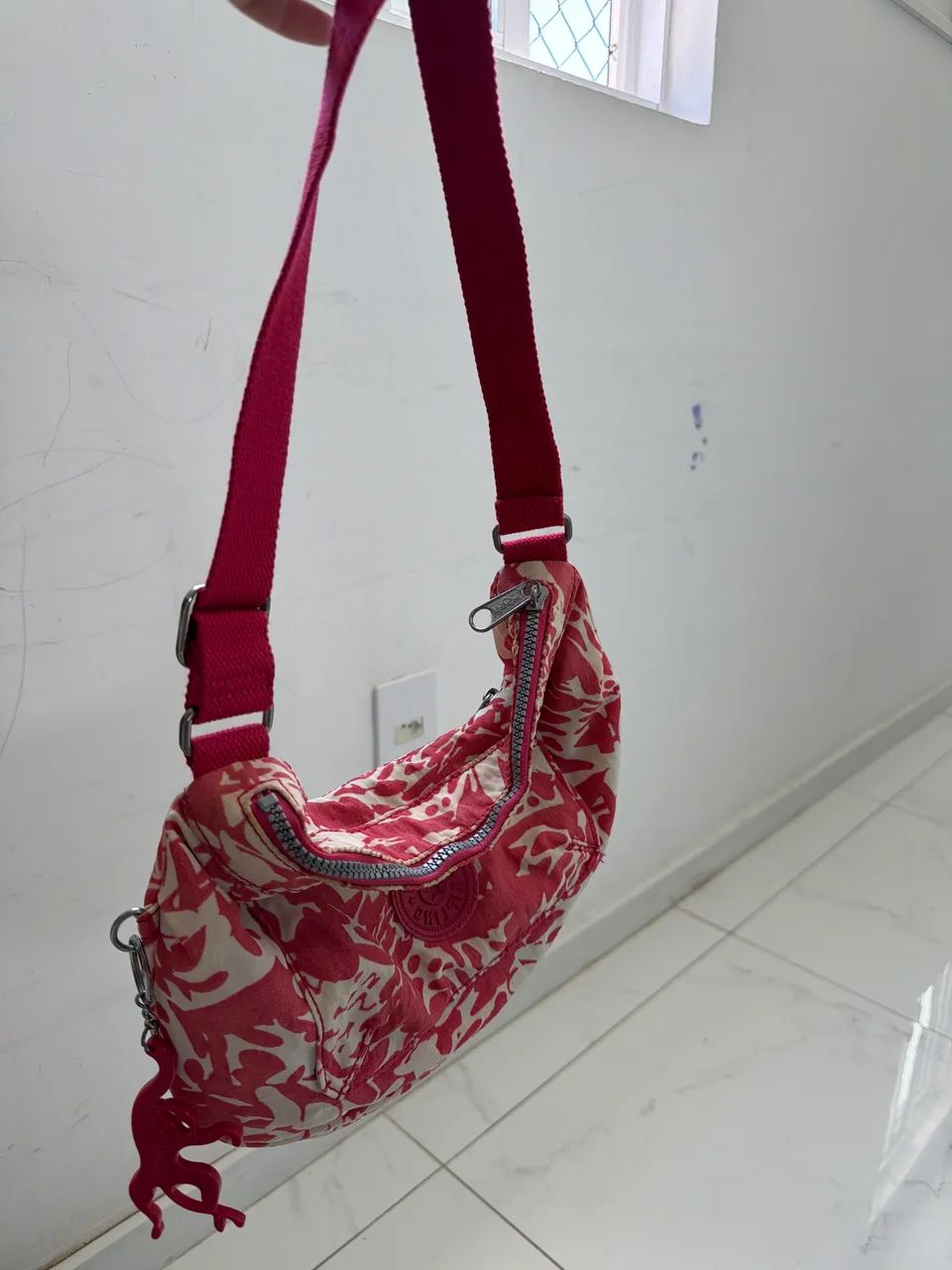 Bolsa Kipling seminova rosa - Foto 2