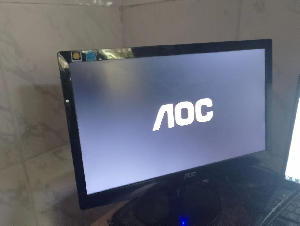 Monitor AOC e1621sw 16 Polegadas, Usado + Cabo de Força  Energia e VGA(em perfeito estado) - Foto 2