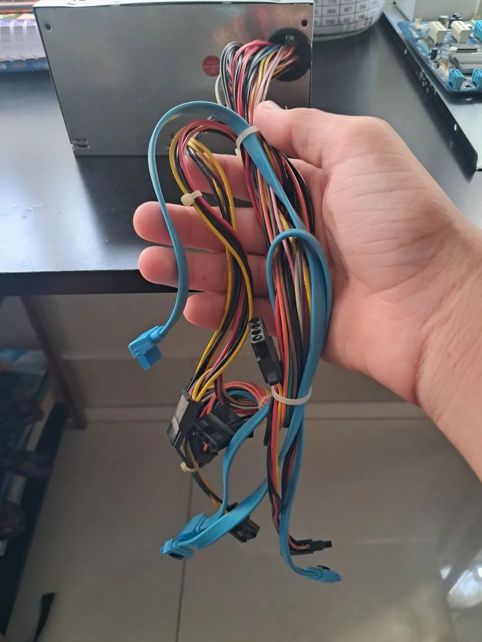 Fonte 200v com 300w da KMEX modelo apk-300 - Foto 4