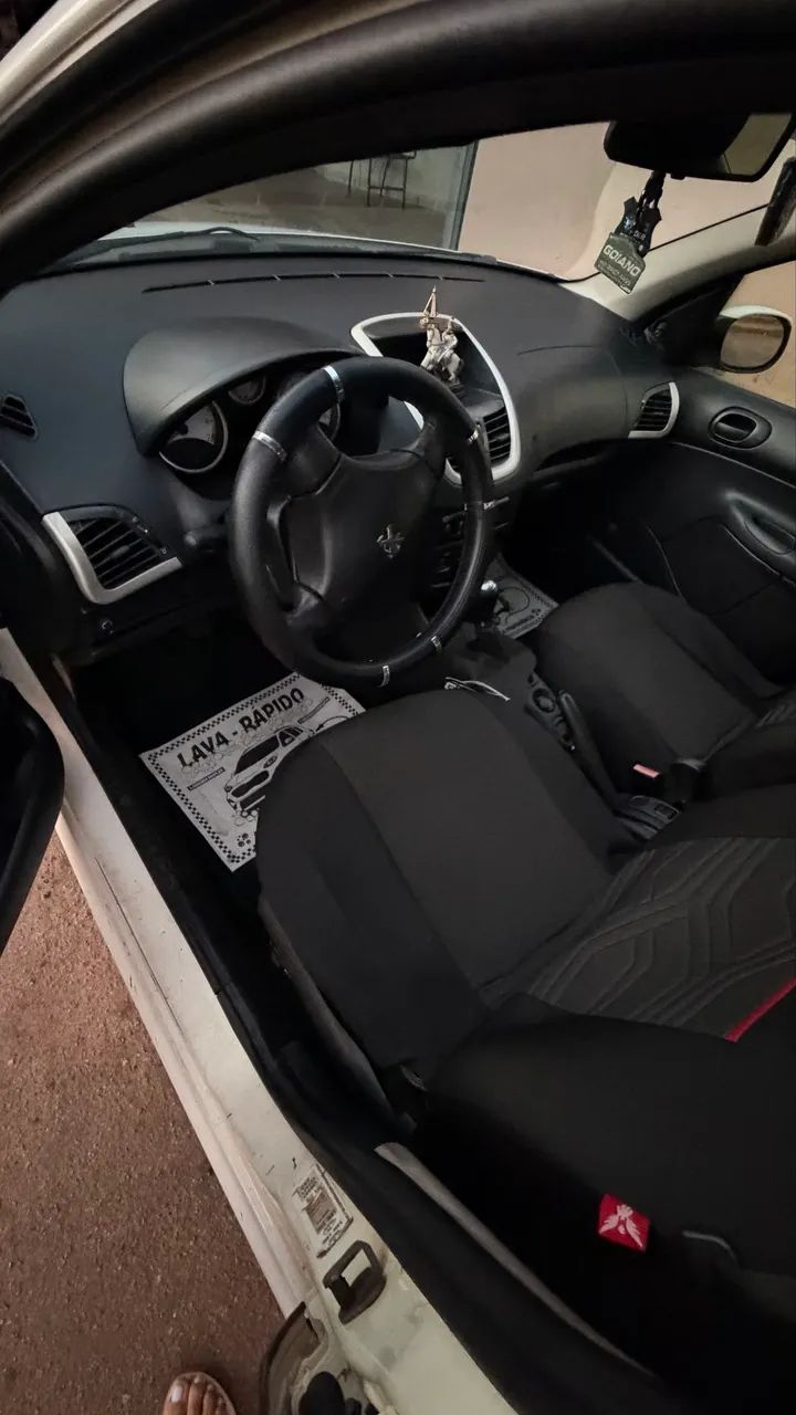 Peugeot 207 Active 1.4 Flex 8V 5P 2015 - Foto 3