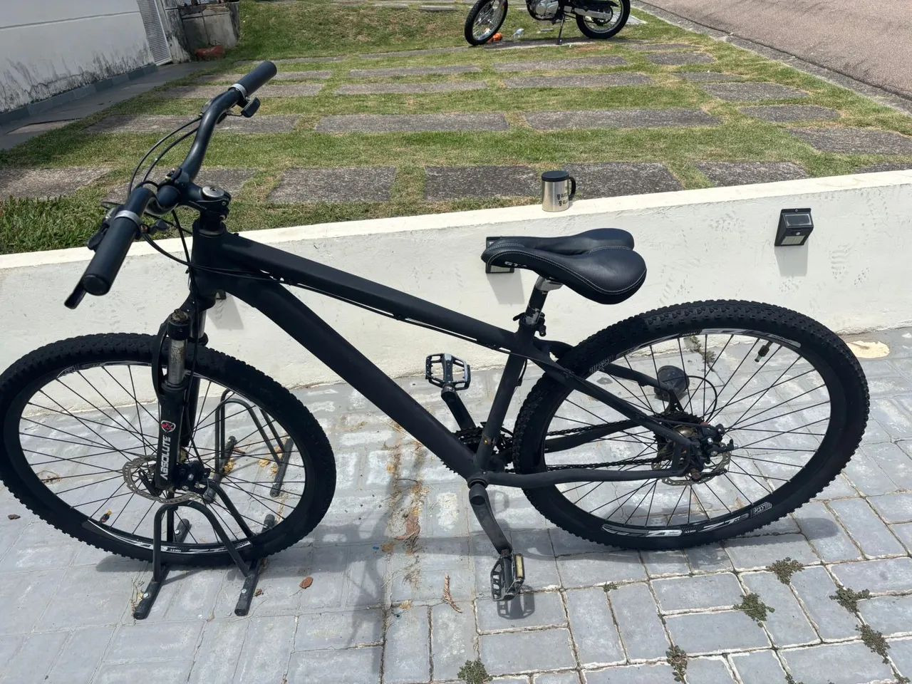 Bicicleta Preta aro 29 - Foto 5