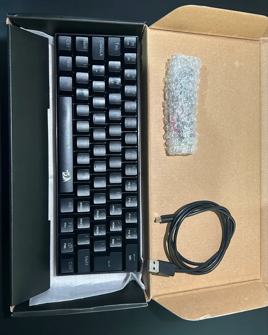 Teclado Redragon lakshmi 60%  - Foto 4