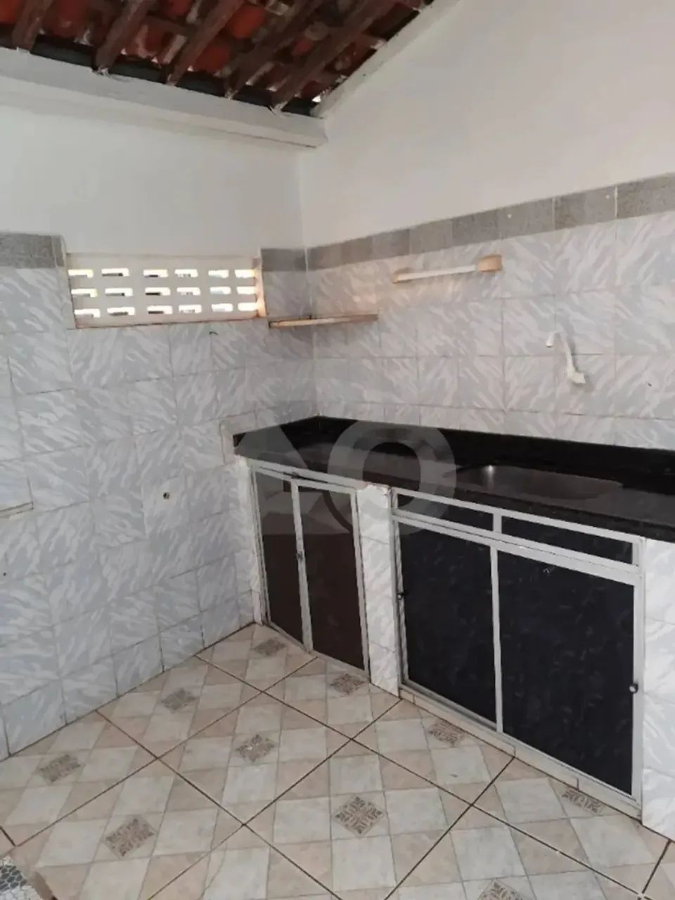 Casa à Venda no Bairro Centro com 2 Banheiros e Garagem - Foto 4