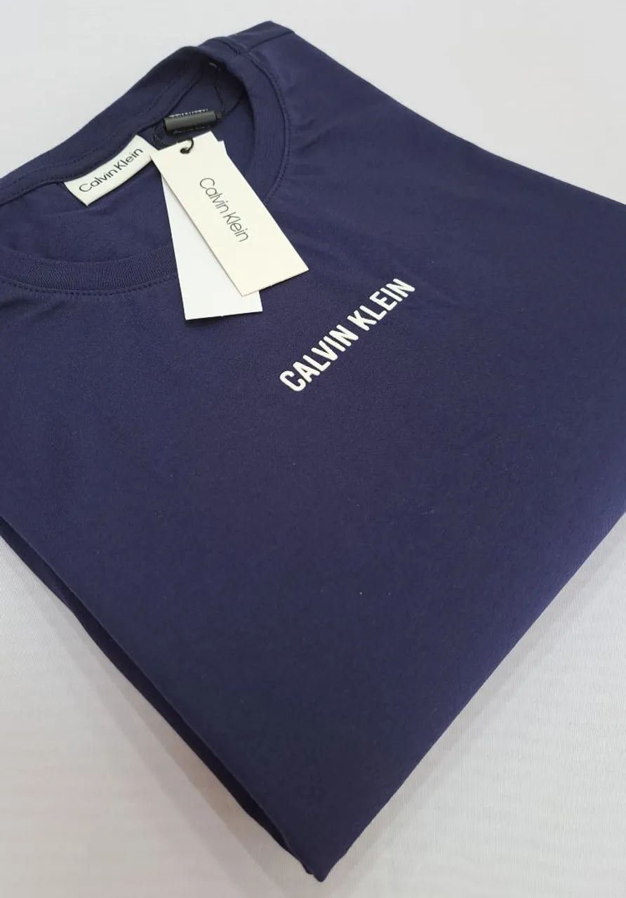 Camiseta Calvin Klein Azul Marinho  - Foto 4