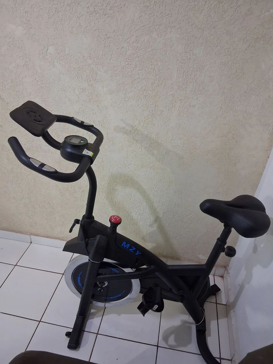 Vendo Bicicleta Ergométrica - Foto 3