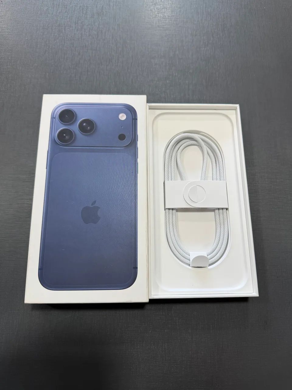 iPhone 17 Pro Max - Azul - 256GB - Celulares e Smartphones