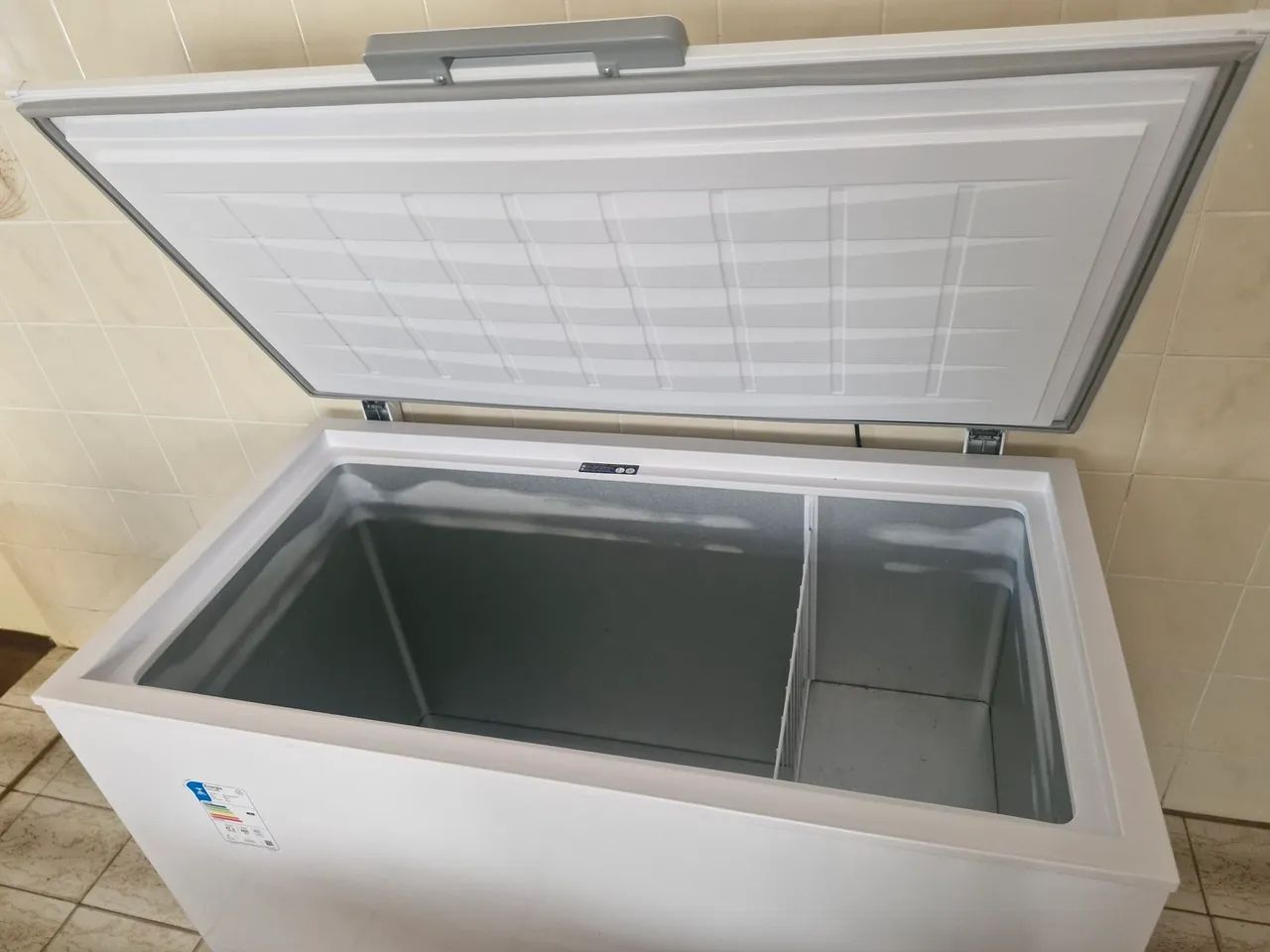 Freezer Horizontal Electrolux 414L - Foto 2