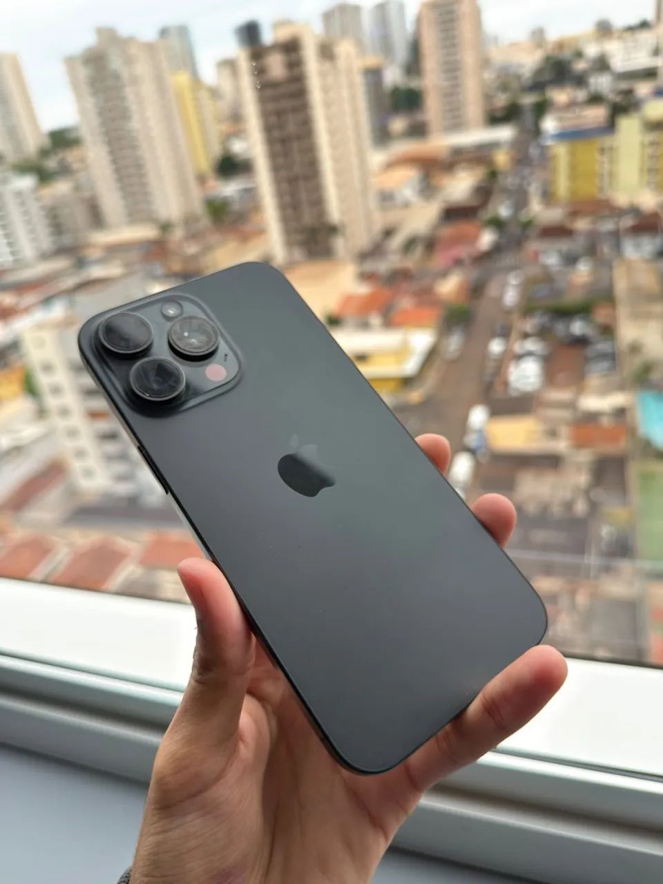 iPhone 15 Pro Max 256GB - Foto 2