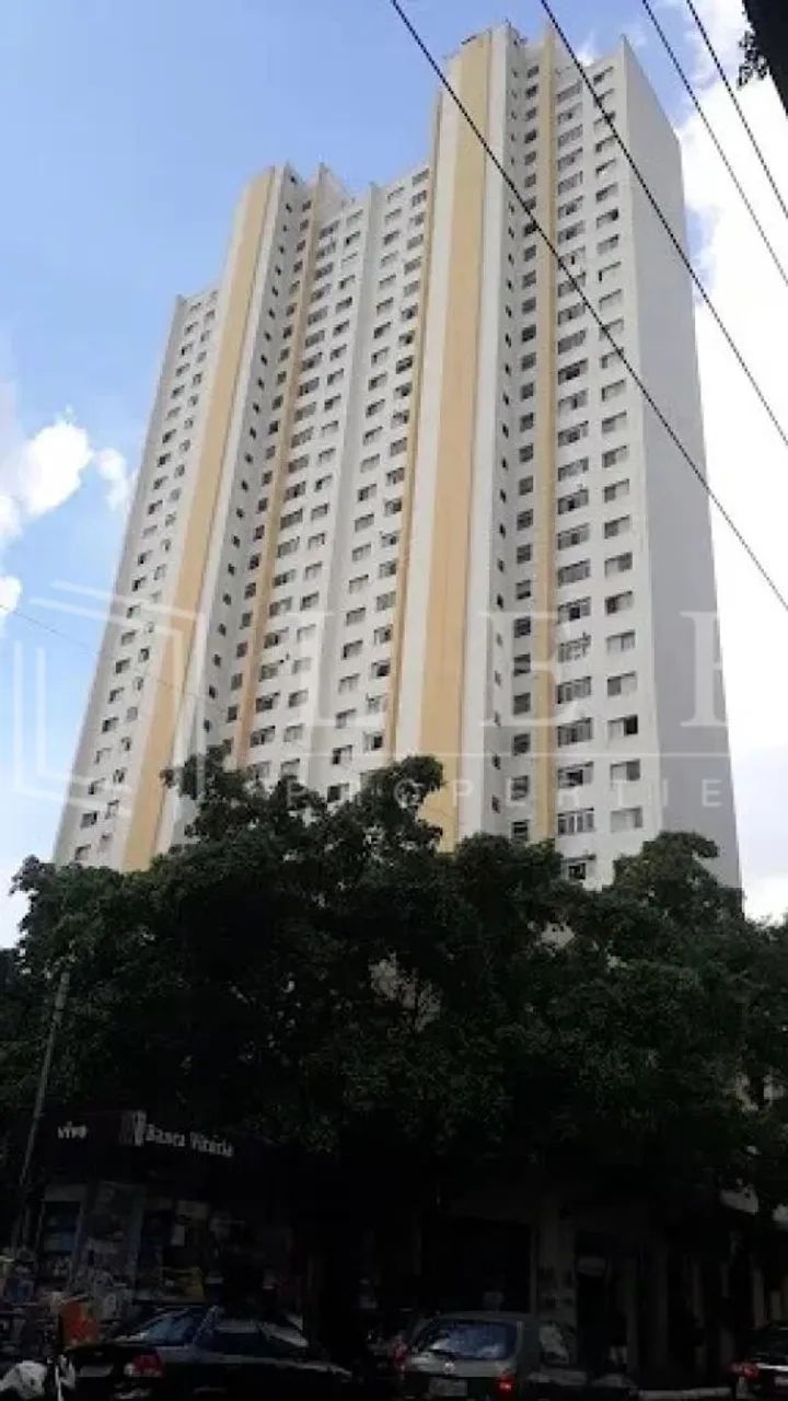 R Teodoro Sampaio, Pinheiros