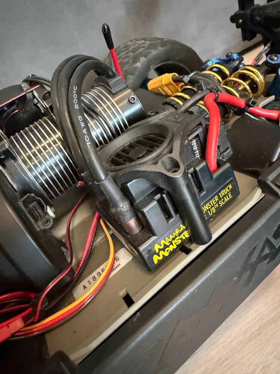 Auto modelo Traxxas Erevo 6s - Foto 4