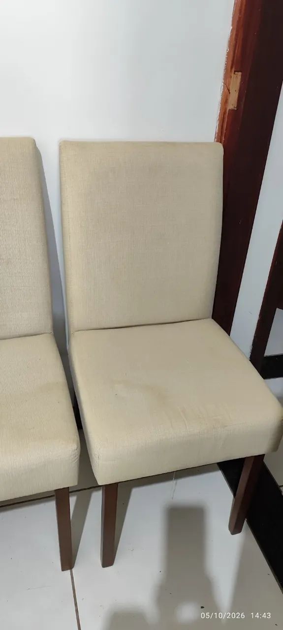 Conjunto 4 cadeiras tecido pés madeira - Foto 3