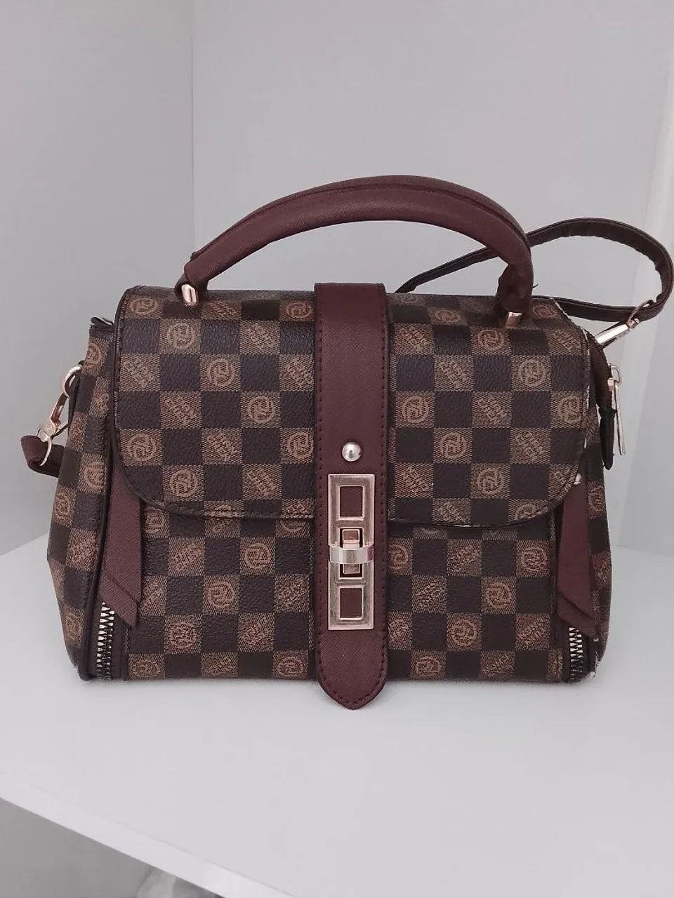 Bolsa lateral pequena 
