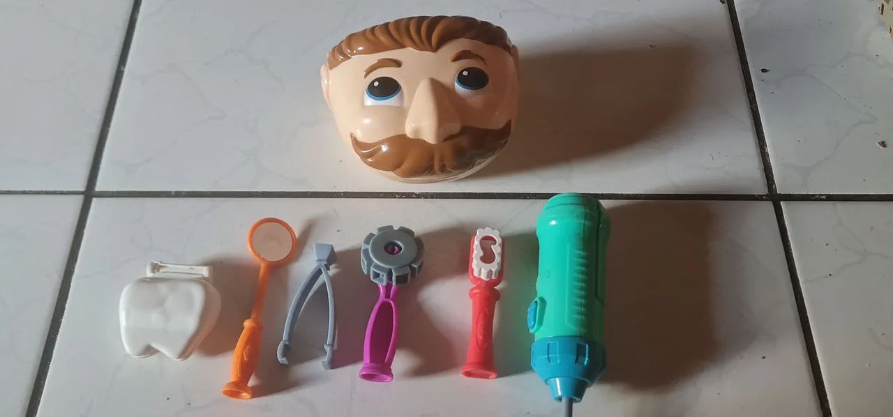 Boneco play doh dentista Zé bocão