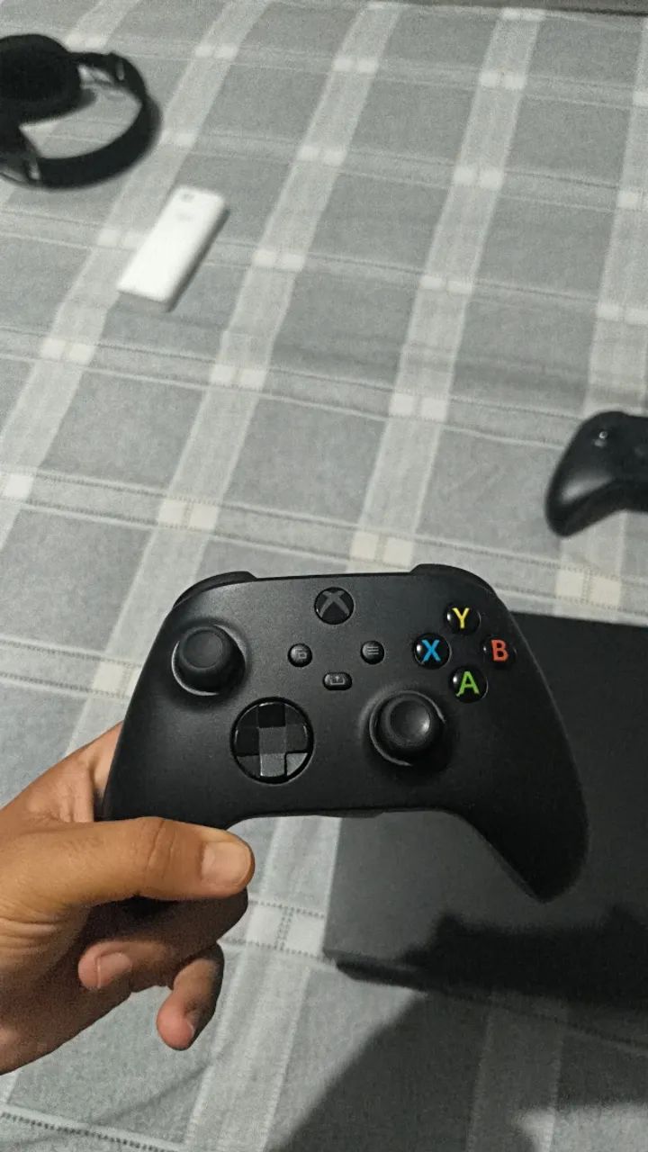 Xbox one x 1TB de memória  - Foto 2
