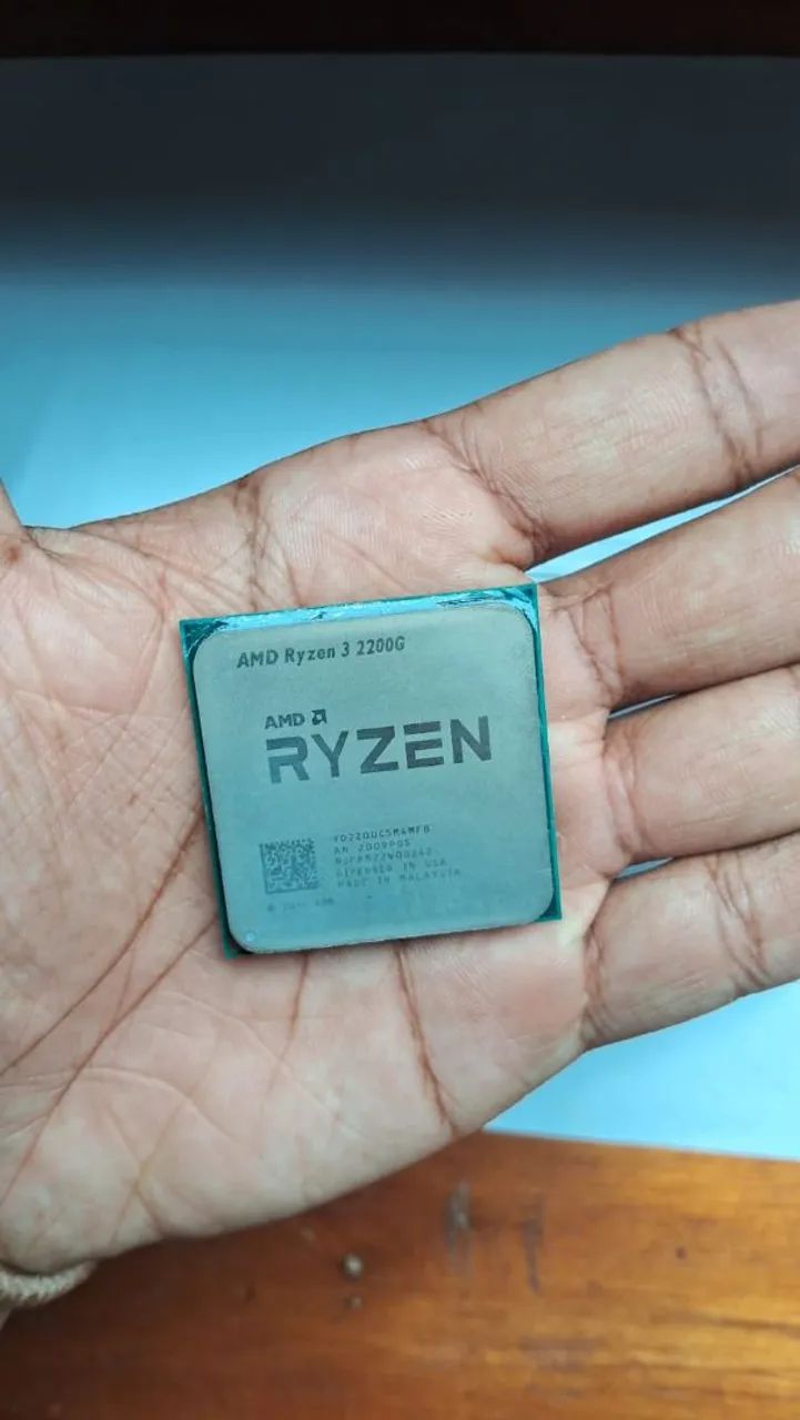 RYZEN 3 200G - Foto 2