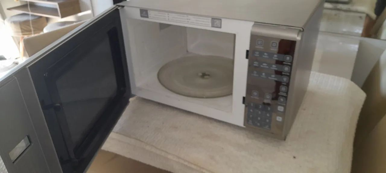 Microondas electrolux espelhado  - Foto 3