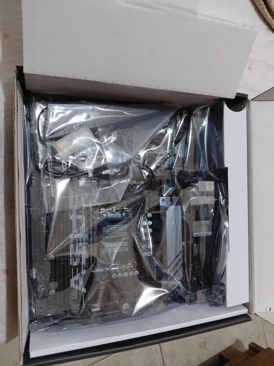 Placa-Mãe ASUS B760M-AYW WIFI D4 - Foto 3