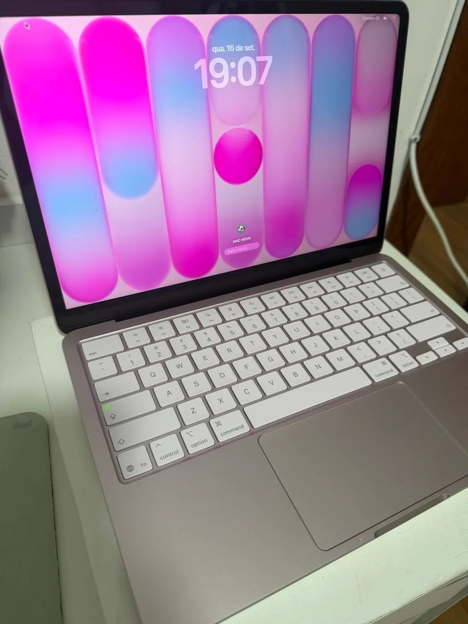 MacBook Neon 2026 (Seminovo) - Foto 2