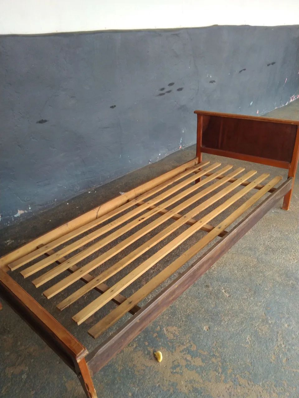 Cama de solteiro antiga  - Foto 2