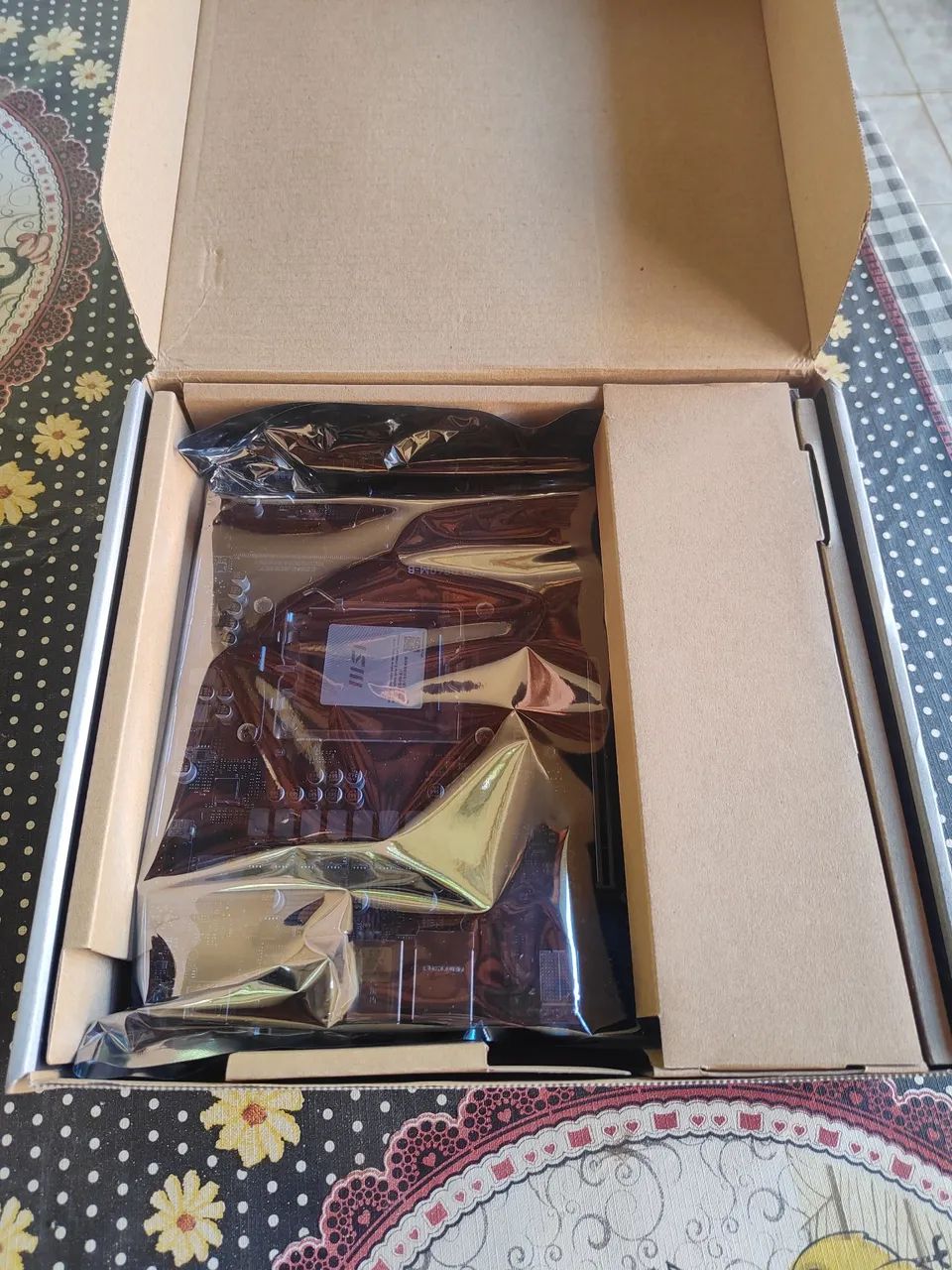 Placa mãe  MSI PRO B840M-B AM5 - Foto 2