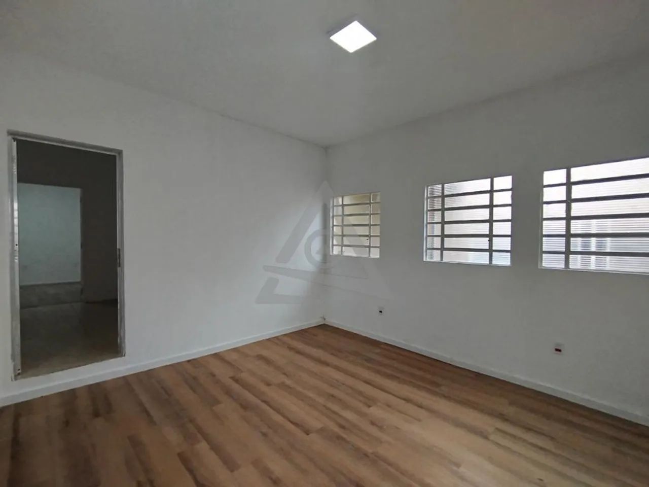 Casa para alugar em Campinas, Vila Lemos, com 1 suíte, com 57 m² - Foto 2
