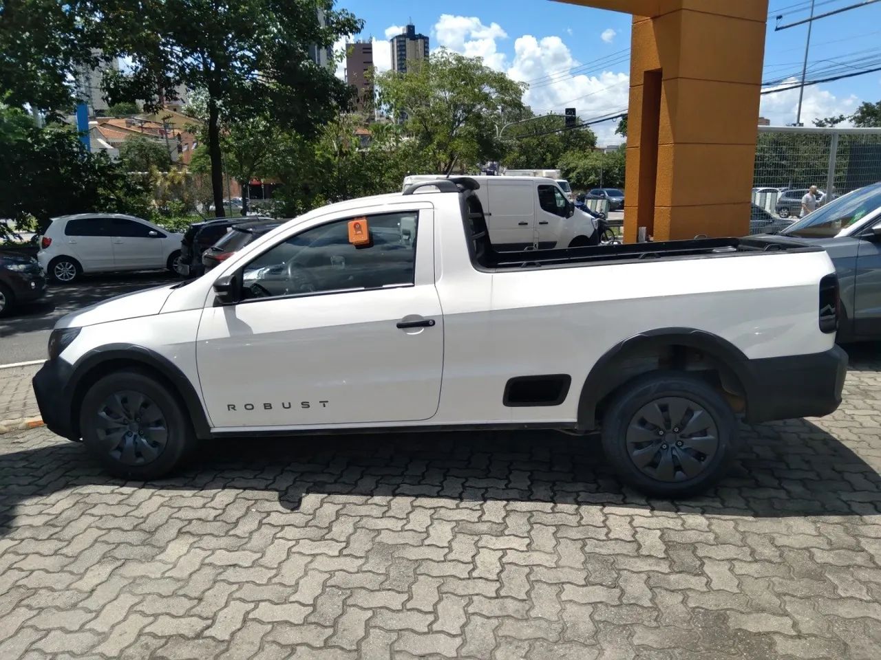 Volkswagen Saveiro Robust 1.6 Total Flex 16V, foto 2 de 9