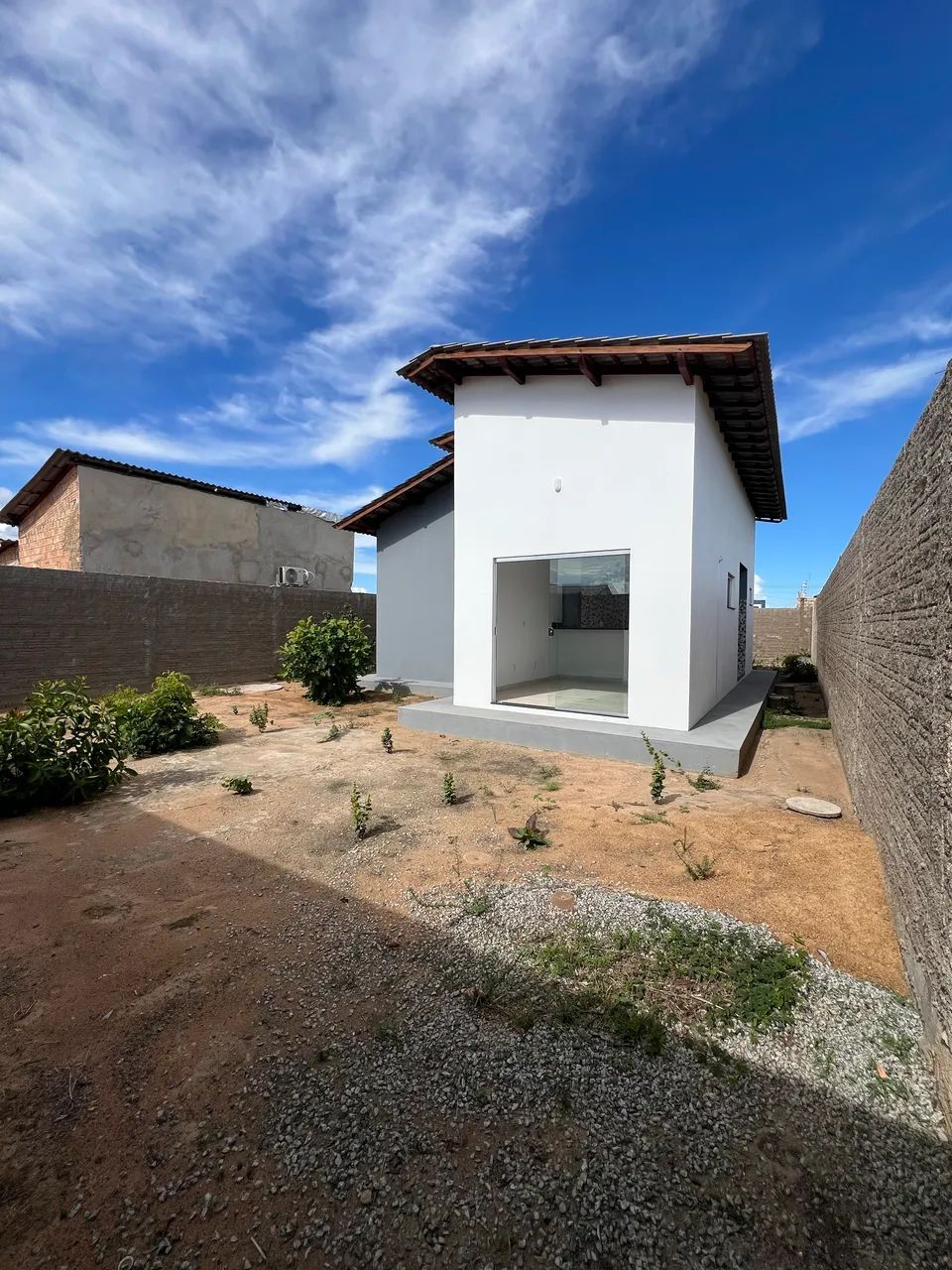 Aluga-se ótima casa no bairro Said Salomão   - Foto 2