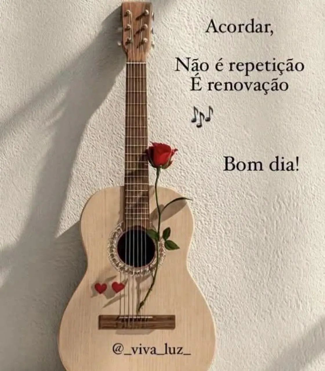 Está sozinha precisa de um carinho.