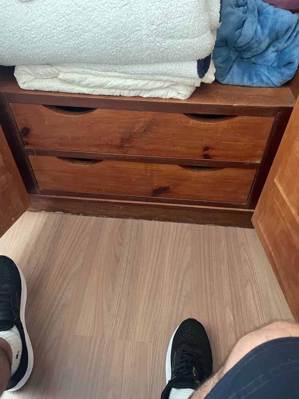 Cama e guarda-roupa  - Foto 2