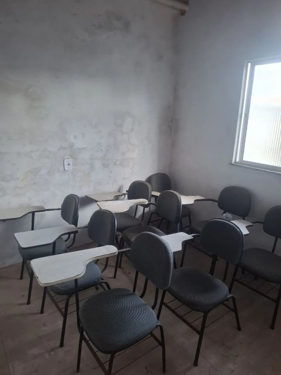 VENDO CADEIRAS EM BOM ESTADO - Foto 4
