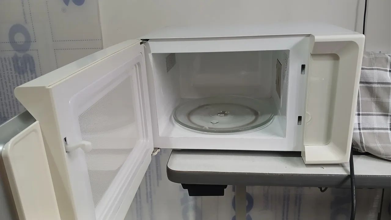 Micro-ondas Electrolux 31l 220v - Foto 3