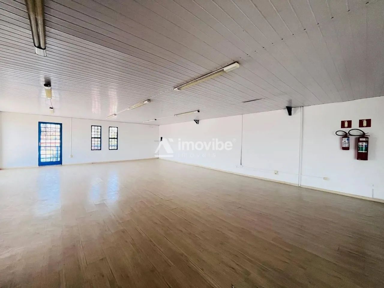 Sala Ampla Sobreloja para Alugar com 183 m²  Antônio Zanaga  Americana/SP