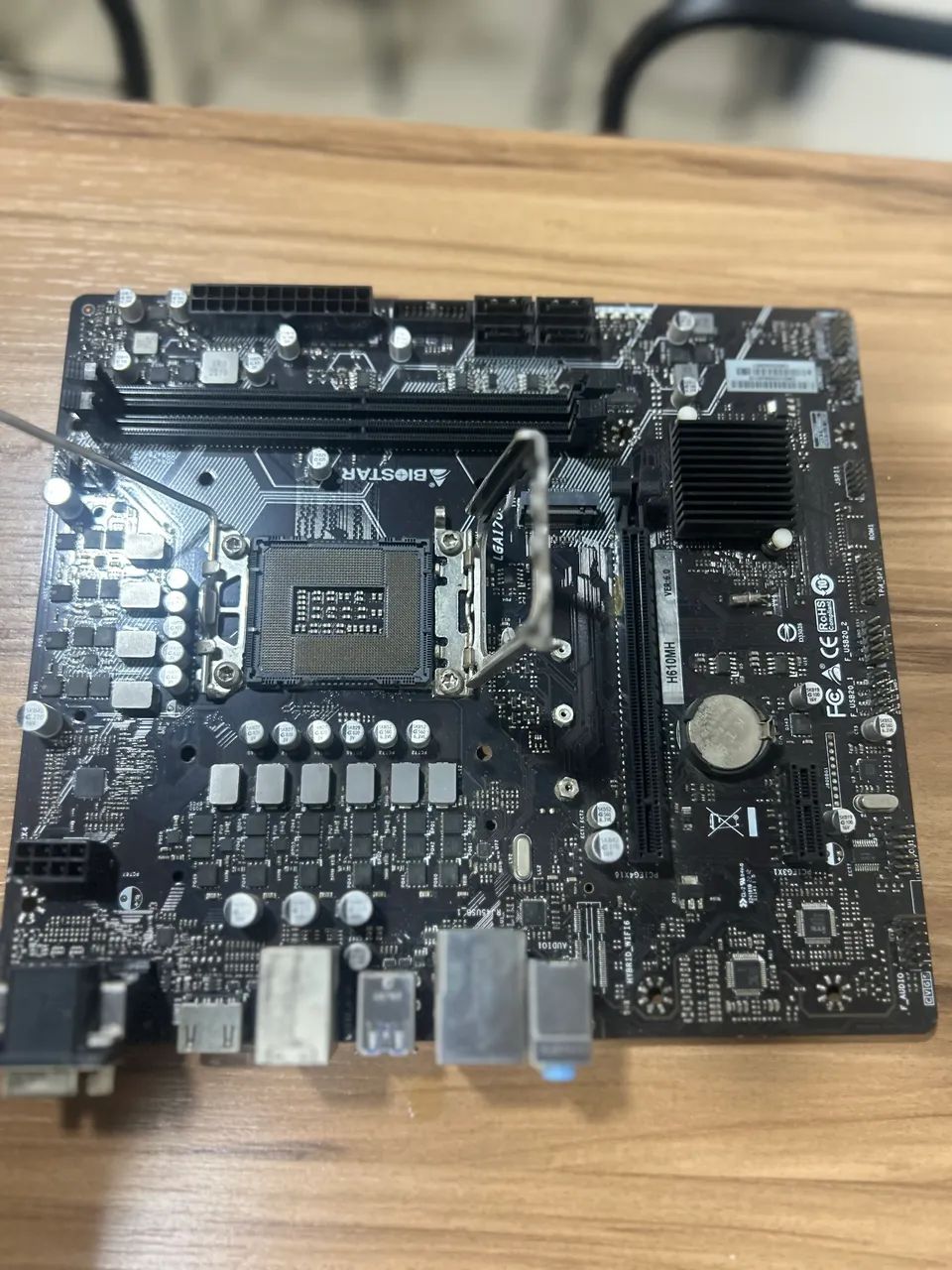 Placa Mãe H610M - Foto 4
