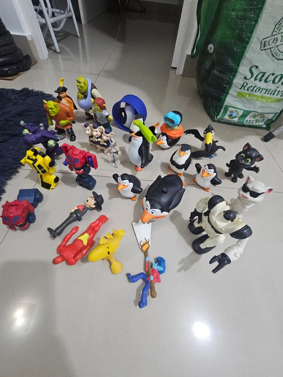Shrek / Pinguim /transformes  - Foto 2