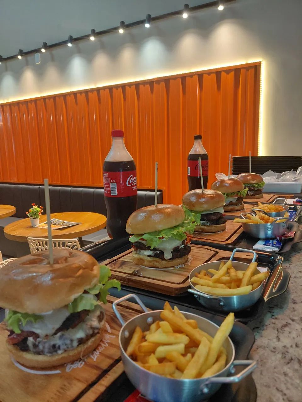 Passo ponto  de  hamburgueria em funcionamento 