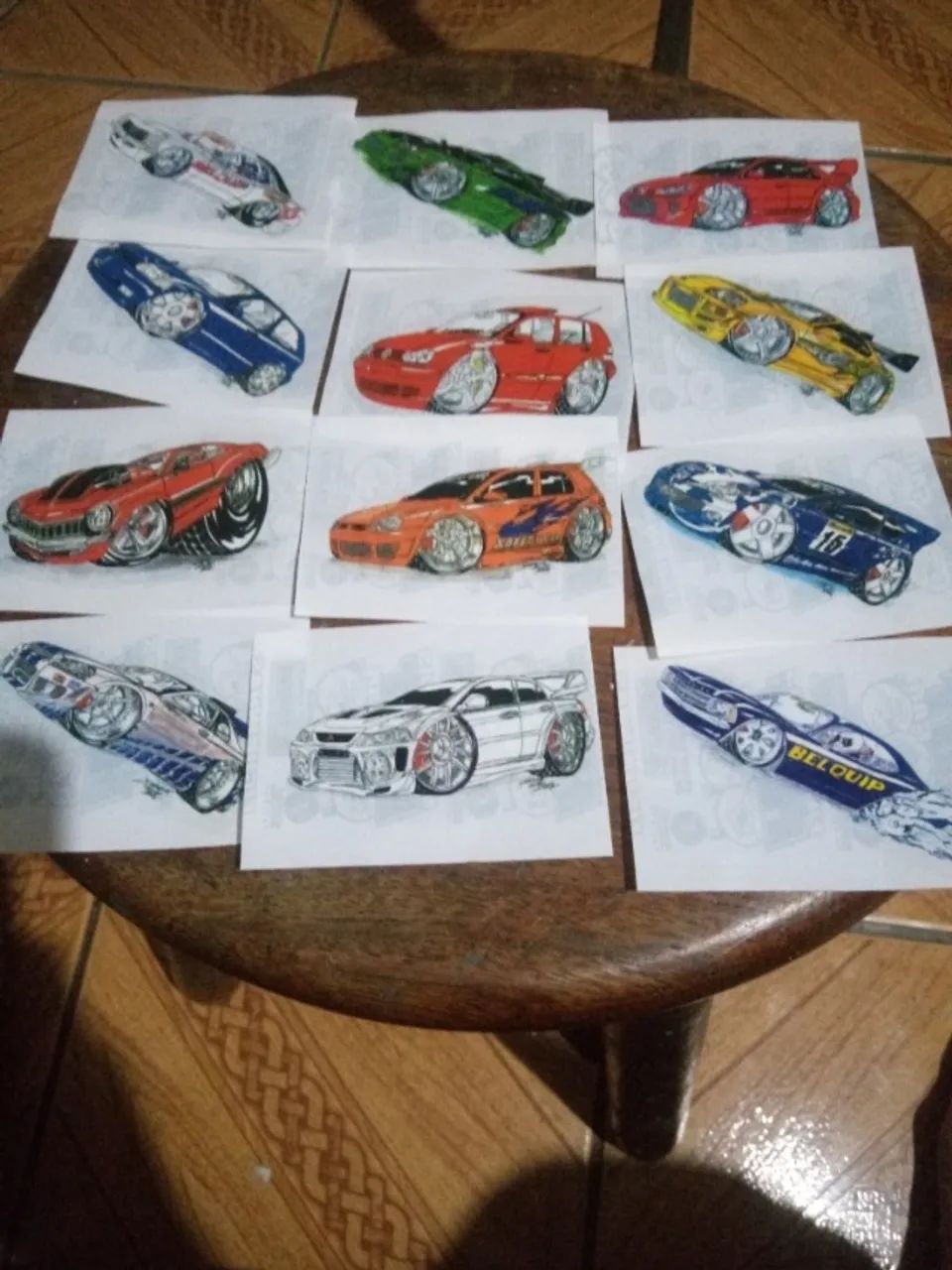 Lote de figurinhas hot car